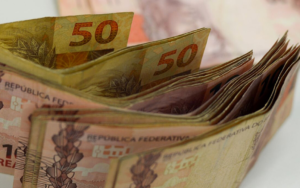 Como se organizar financeiramente para curtir o Carnaval sem apertos?